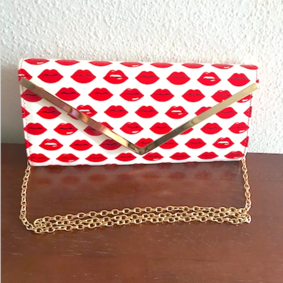 Aldo Handbags - Aldo patent leather LIPS!  convertible clutch